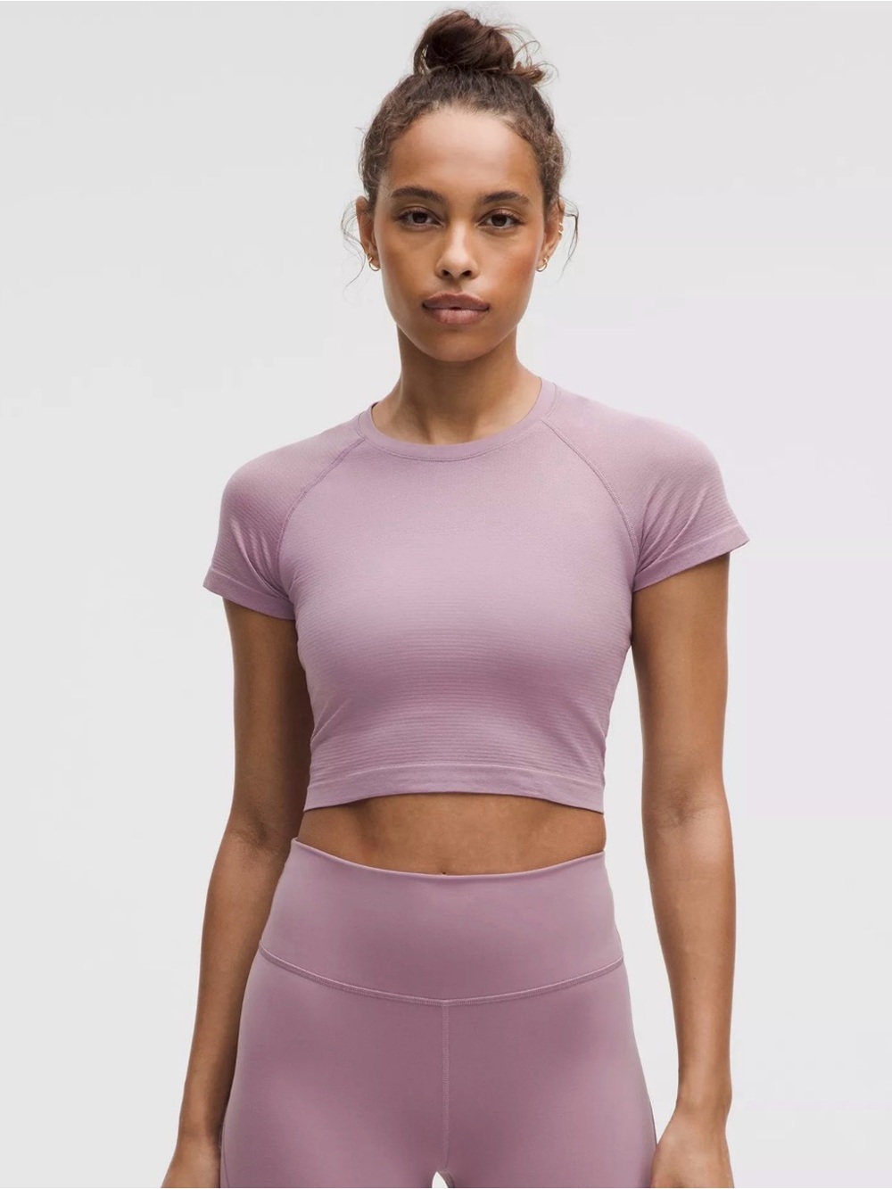 Women’s Lululemon Swiftly Tech Cropped Short-Sleeve Shirt Size 0 - lavender